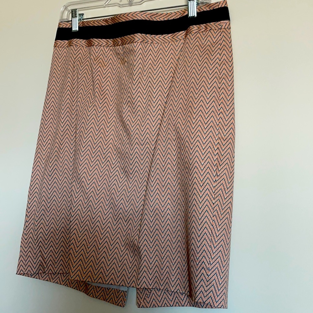 Cute barely worn skirt from the limited!